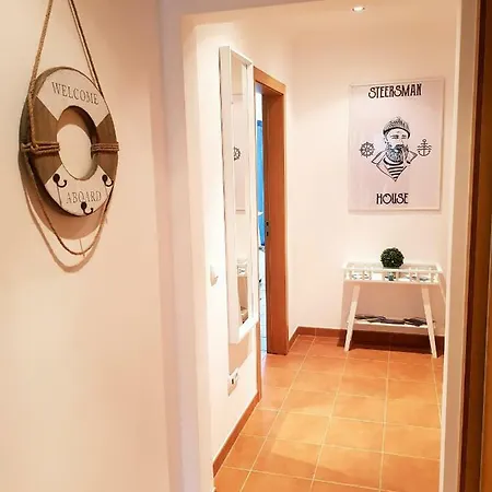 아파트 Steersman House *